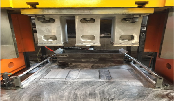 伺服电动螺旋压力机配套模具